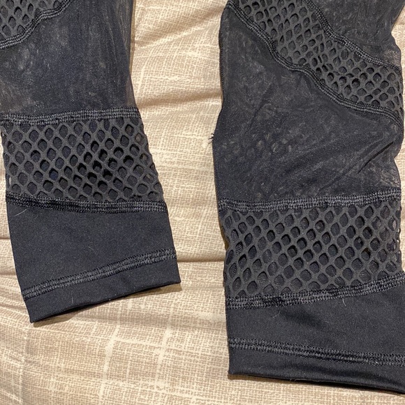 NWT Victoria Secret Sport Mesh Tight - Picture 10 of 11